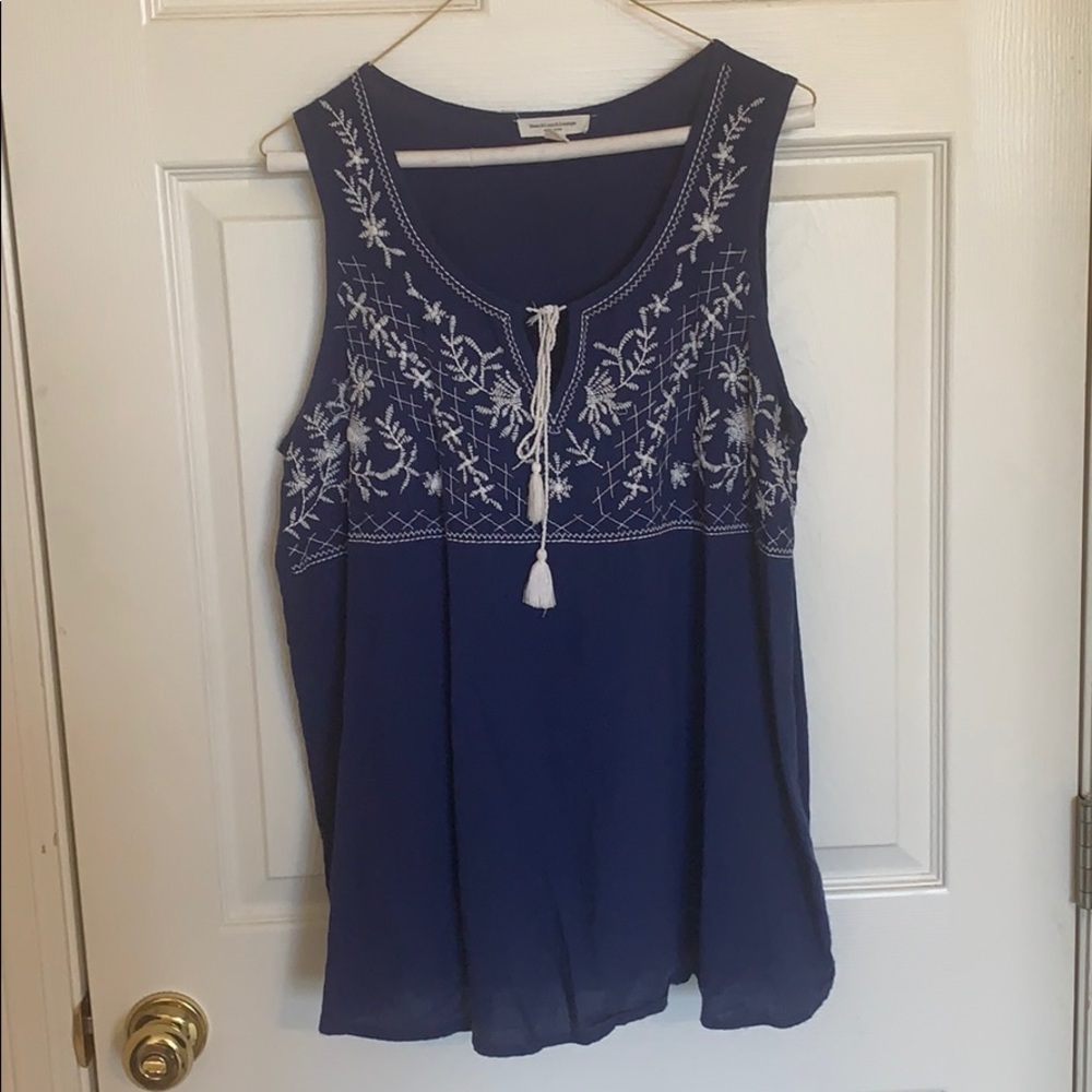 Embroidered linen top